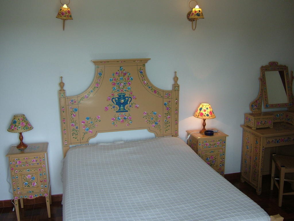 "O Viajante" Low Cost Hotel Estremoz Szoba fotó