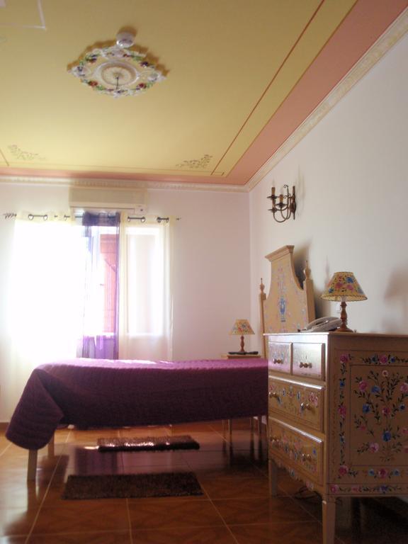 "O Viajante" Low Cost Hotel Estremoz Kültér fotó