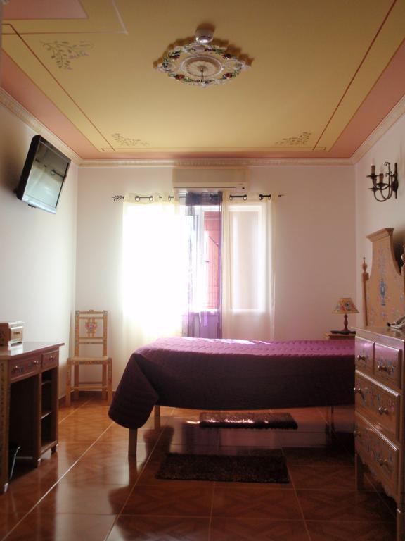 "O Viajante" Low Cost Hotel Estremoz Kültér fotó